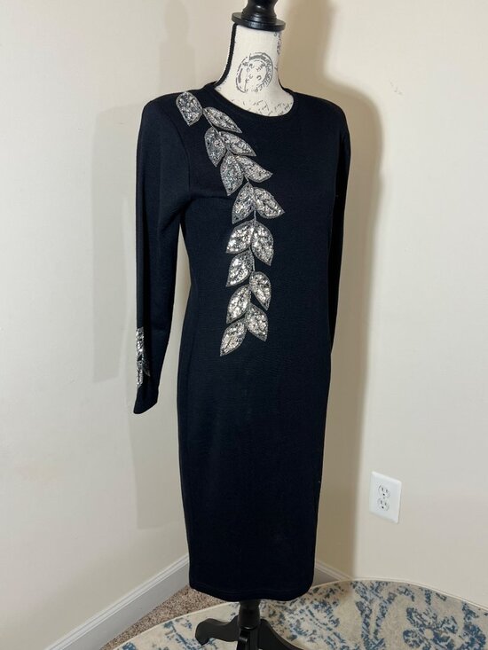 Outlander Dresses & Skirts - Vintage Outlander Black Sweater Dress Silver Sequin Long Sleeve Sheath Midi PS